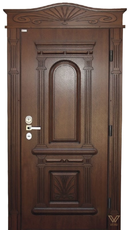 Двери однополые. С карнизом.