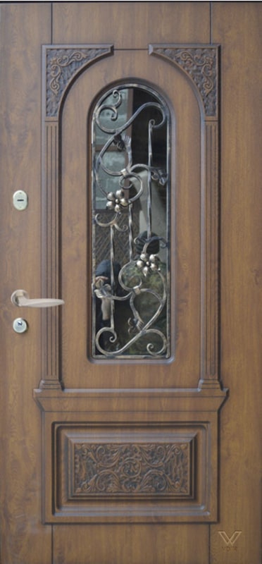 Двери входные однополые, с ковкой и стеклопакетом