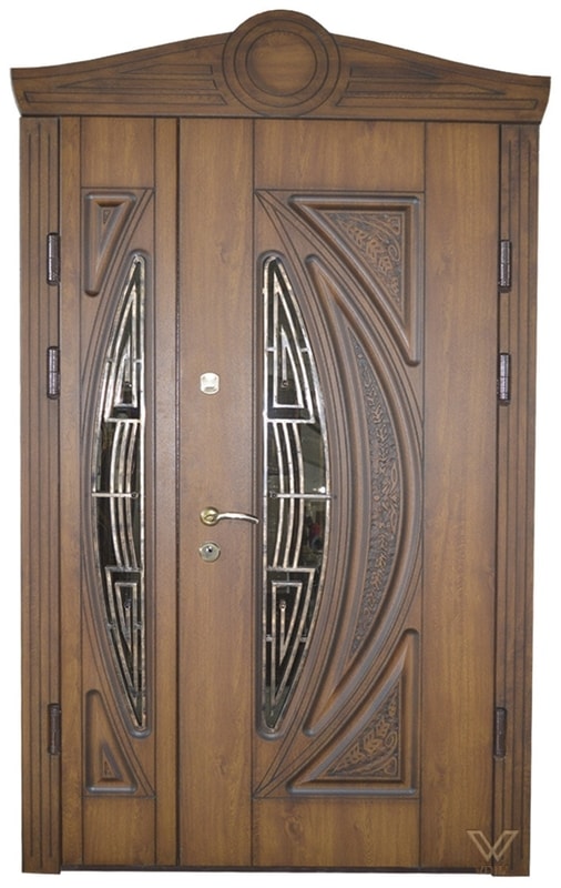 Двери входные двуполые. С карнизом.